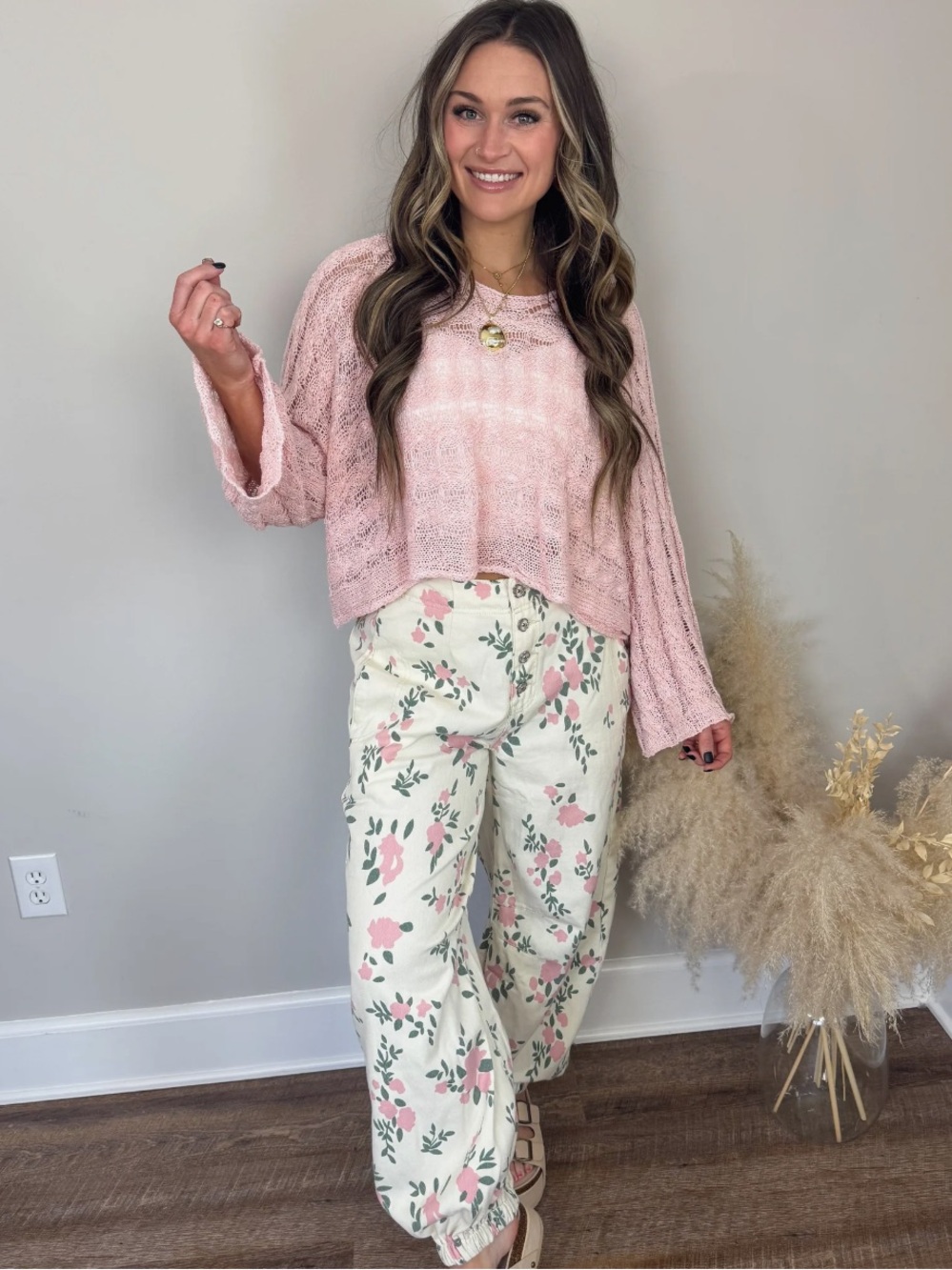 POL Macintosh Joggers in Ivory - Floral